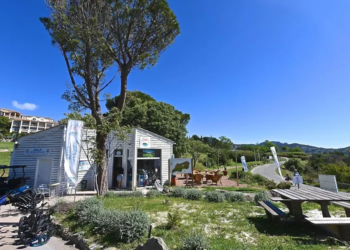 Apartamento Village Cap Esterel - Le Village-83 By Interhome Saint-Raphaël